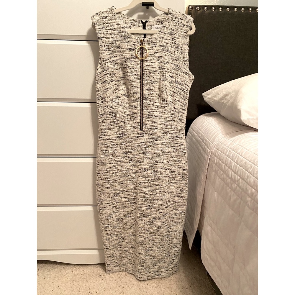 Size 2 Calvin Klein